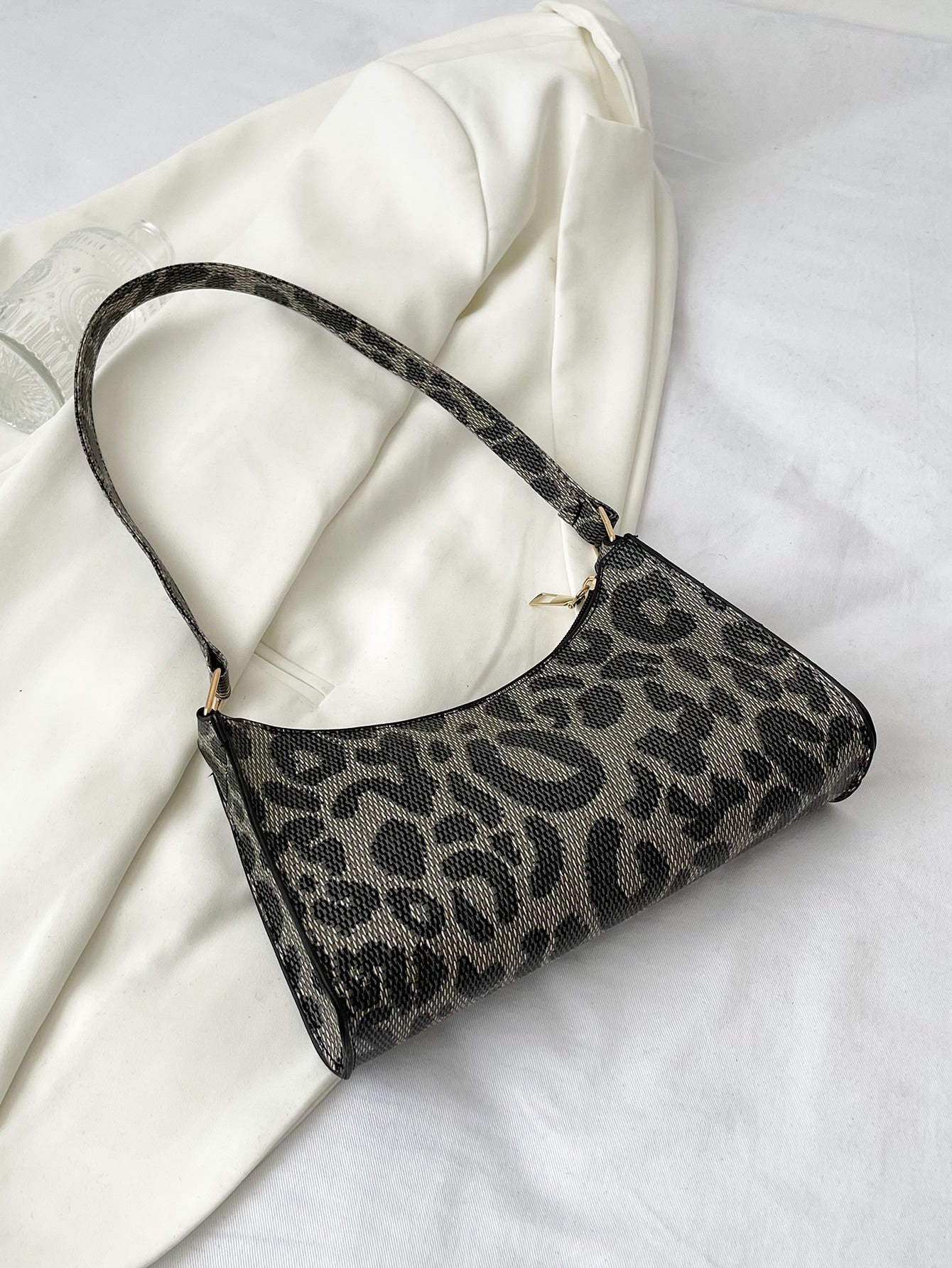 Leopard Print Textured Baguette Bag
