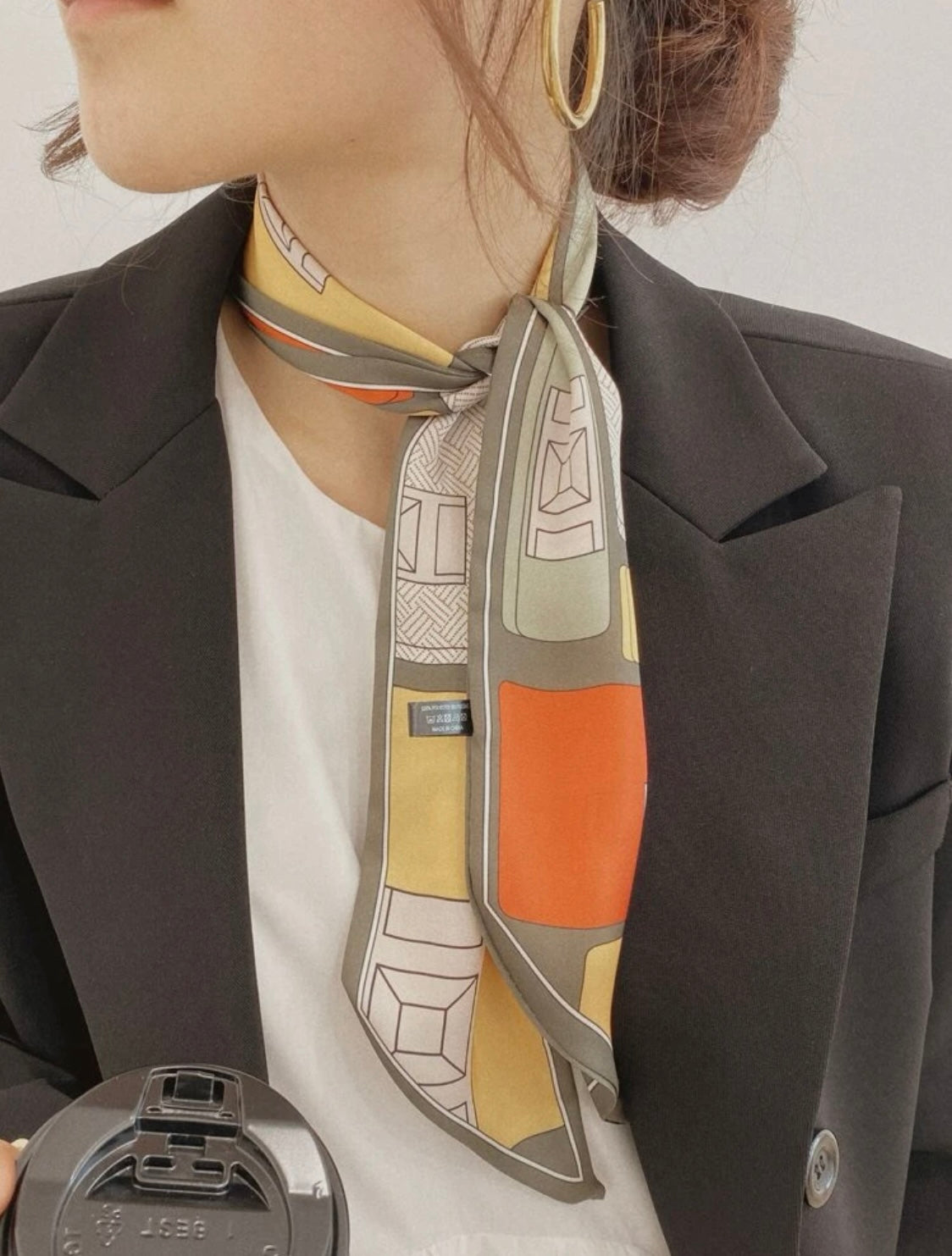 Geometric print scarf